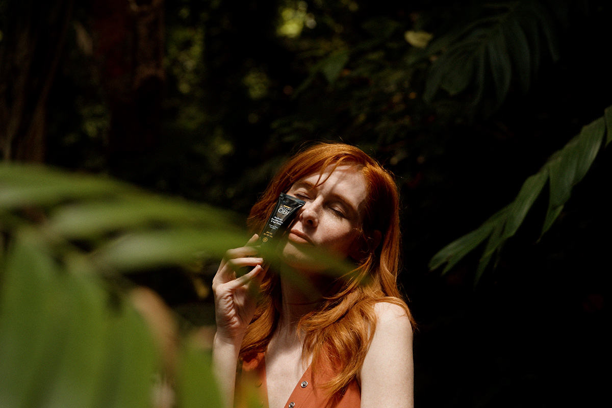 Fashion film Eleven Obi en el Jardín Botánico por Yunyas Media